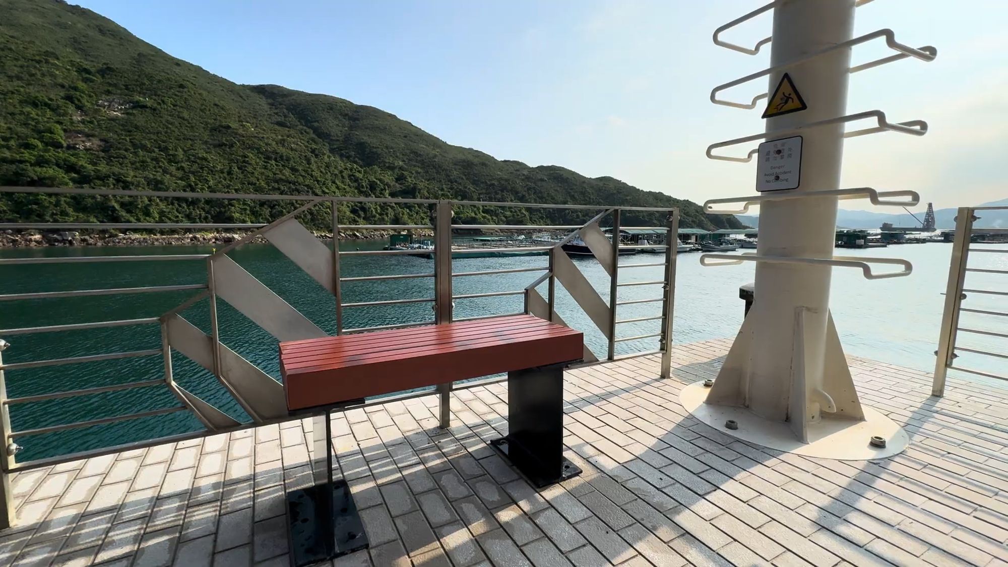 The new pier offers a variety of ancillary facilities, enhancing users’ convenience and experience.  Pictured are benches, a water dispenser, charging ports, Wi-Fi and an information display panel.