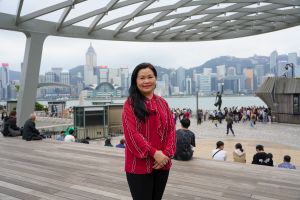 Prof LOO Pui-ying, Becky, Chairlady of the Task Force on Harbourfront Developments in Kowloon, Tsuen Wan and Kwai Tsing, says that the management mode of harbourfront venues is flexible and diversified, with different government departments, public organisations, non-profit-making organisations as well as private contractors and developers being responsible for the operation and management of venues.