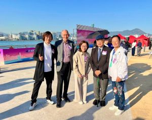 (From left) Mr Vincent NG, former Chairman of the HC; Mr Nicholas BROOKE, former Chairman of the HC; Ms Bernadette LINN, Secretary for Development; Prof LEE Chack-fan, former Chairman of the Harbour-front Enhancement Committee (HEC); and Mr Ivan HO, Chairman of the HC, attended the “Celebration Ceremony of the 75th Anniversary of the Founding of the People’s Republic of China cum the 20th Anniversary of Harbourfront Development” on 30 November.